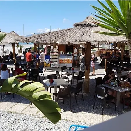 ゲストハウス L'orchidea ヴェンティミーリア